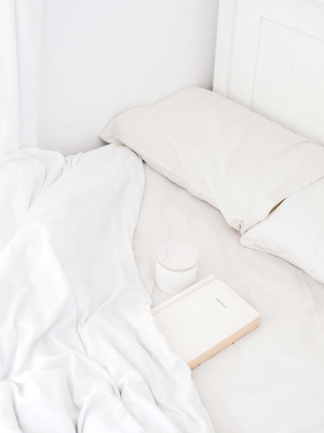 Full Size Bed Dimensions: How Big is a Full Bed? - Yogasleep