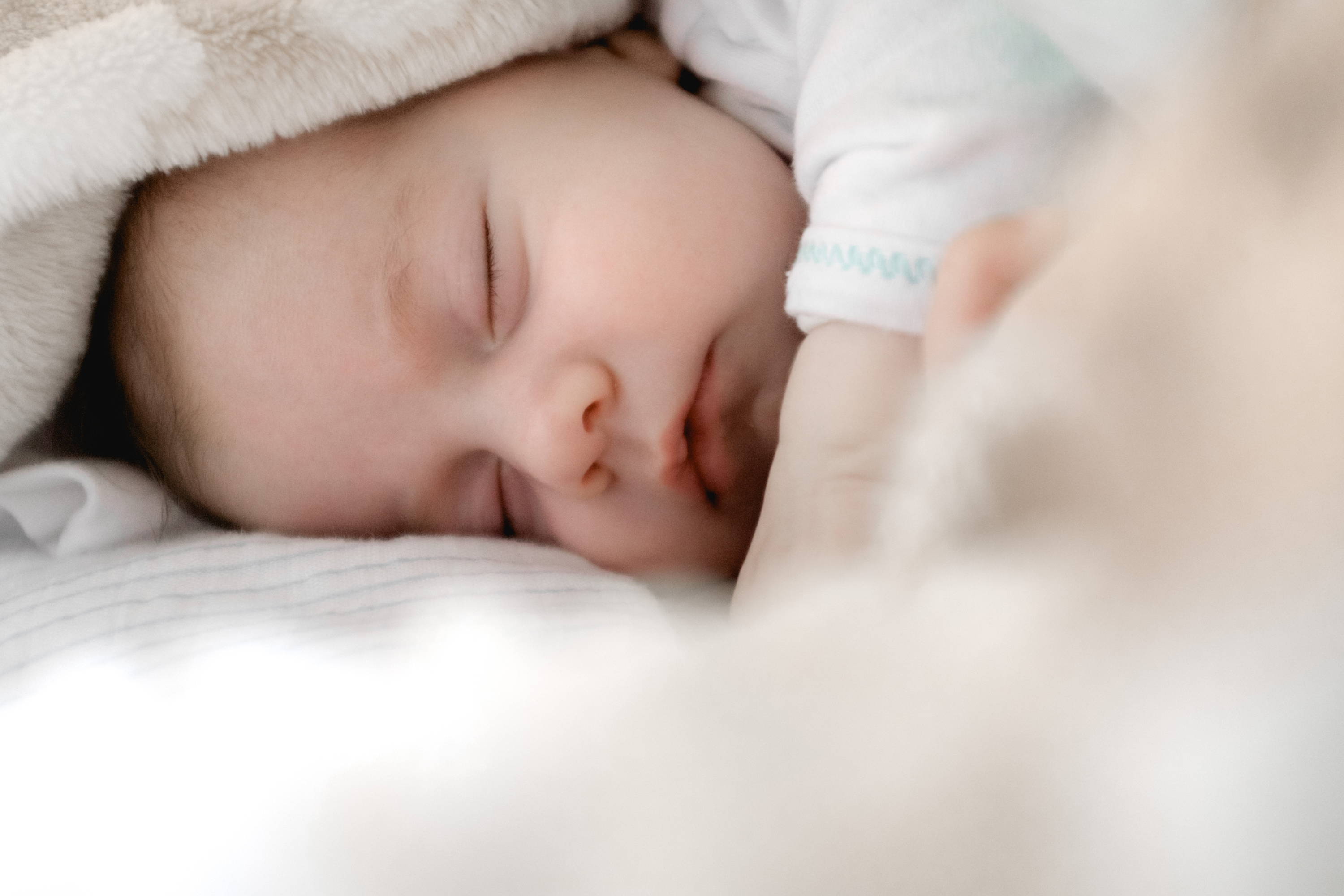 How to Establish a Sleep Routine for your Baby - Yogasleep
