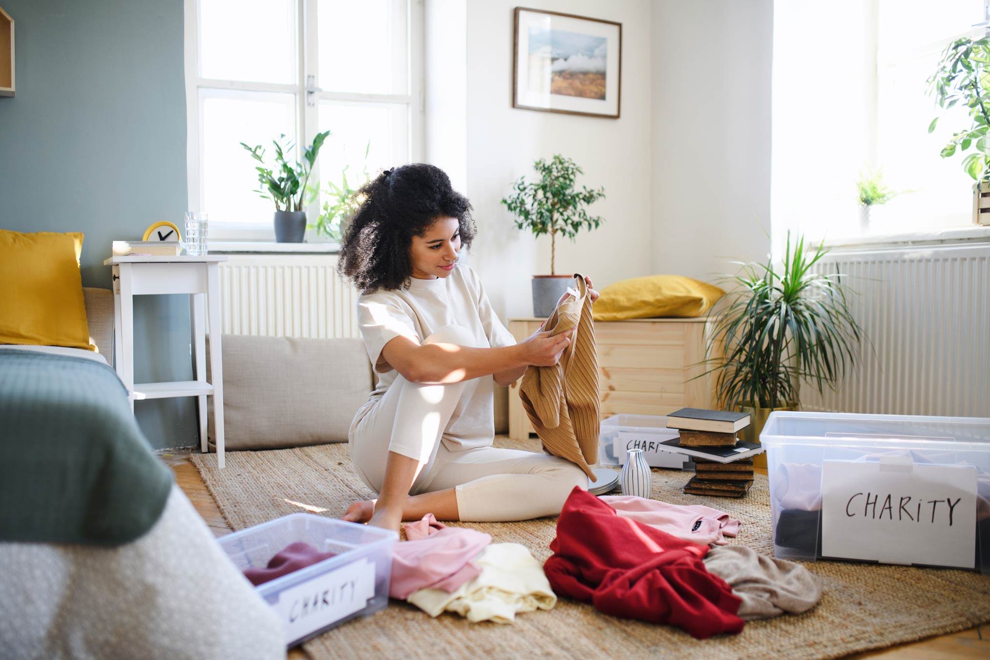 Spring Decluttering: The Secret to a Better Night's Sleep - Yogasleep